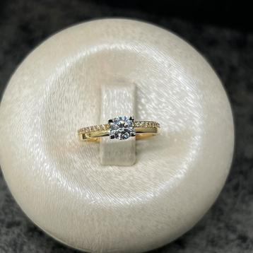 14 karaats gouden ring prachtige model beschikbaar voor biedingen