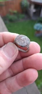 (2)Romeinse bronzen ring Bodemvondst, Ophalen of Verzenden, Brons, Ring