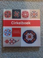 Cirkelboek Merkwaardig ( borduren), Ophalen of Verzenden, Zo goed als nieuw, Borduren en Naaien