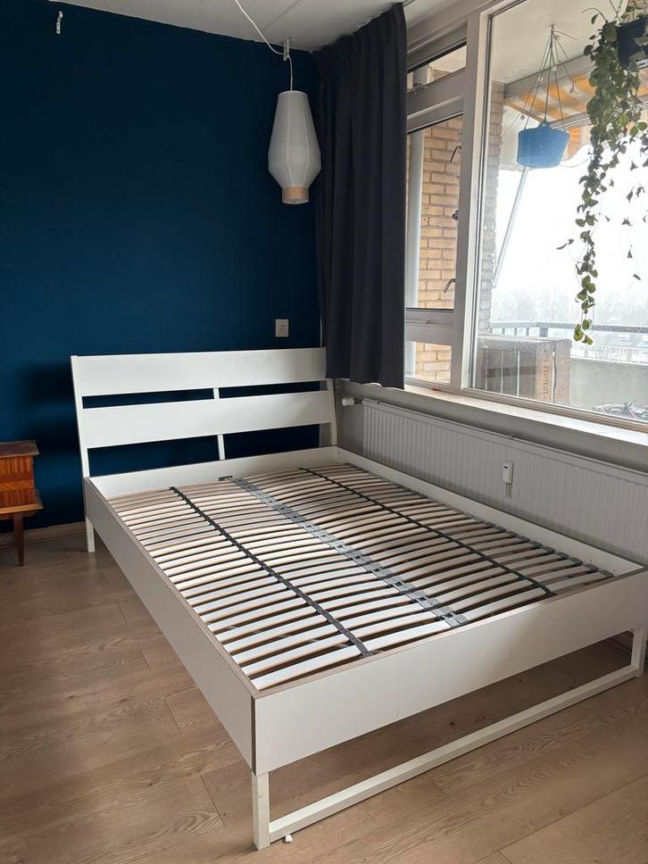 Wit Houten Ikea Bedframe (malm) en lattenbodem Tweepersoons, Huis en Inrichting, Slaapkamer | Bedden, Zo goed als nieuw, Tweepersoons