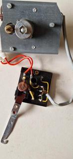 DUAL platenspeler motor 31Q-U11, Ophalen, Zo goed als nieuw, Dual