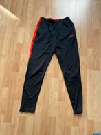 Nike Trainingsbroek, Gebruikt, Jongen of Meisje, Sport- of Zwemkleding, Ophalen of Verzenden