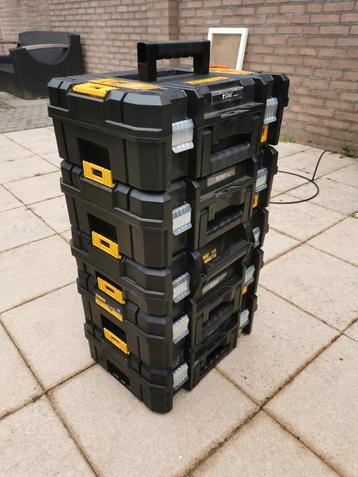 Dewalt TSTAK Koffers - 5 Stuks Nieuw beschikbaar voor biedingen