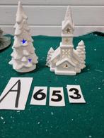 Kerstbeelden kerk en boom met verlichting , [a653], Diversen, Kerst, Ophalen of Verzenden, 'T Olde Gre-j, Info@toldegrej.nl, Endepoelstraat 20f Didam