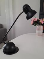 Leuke vintage bureaulamp. Zwart met goudkleurige reflector., Huis en Inrichting, Lampen | Tafellampen, Ophalen of Verzenden, Zo goed als nieuw
