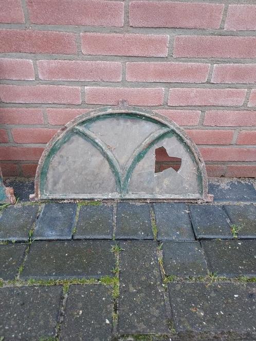 Oud stalraam boerderij raampje, Doe-het-zelf en Verbouw, Glas en Ramen, Gebruikt, Minder dan 80 cm, Minder dan 80 cm, Ophalen