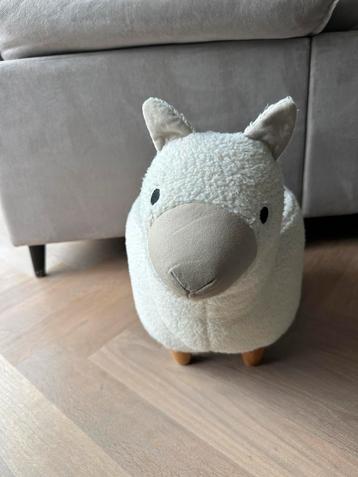 Dierenpoef kwantum alpaca beschikbaar voor biedingen