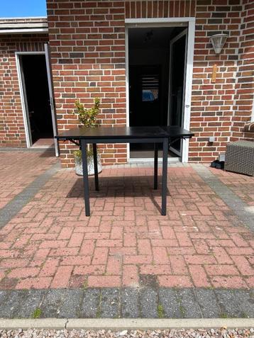 Eettafel, stabiel zwart, 2-4 persoons beschikbaar voor biedingen