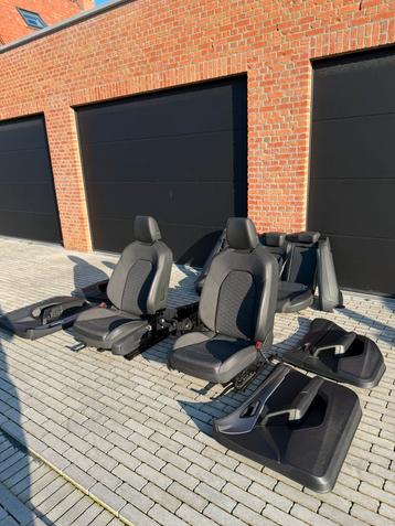 Seat leon FR interieur KL half leer half stof compleet beschikbaar voor biedingen