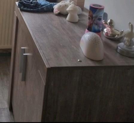 Prenatal commode, Kinderen en Baby's, Kinderkamer | Commodes en Kasten, Zo goed als nieuw, 90 tot 105 cm, 100 cm of meer, 50 tot 70 cm