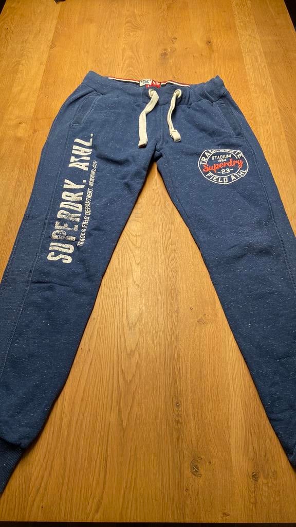 Superdry jogginsbroek blauw maat L, Verzenden, Gedragen, Maat 52/54 (L), Blauw