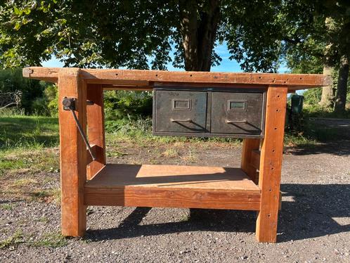 Timmermanswerkbank of badkamer meubel of sidetable, Antiek en Kunst, Curiosa en Brocante, Ophalen