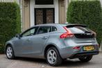 Volvo V40 2.0 T2 Momentum Parkeersensoren | Bluetooth | Crui, Auto's, Voorwielaandrijving, Gebruikt, Euro 6, 4 cilinders
