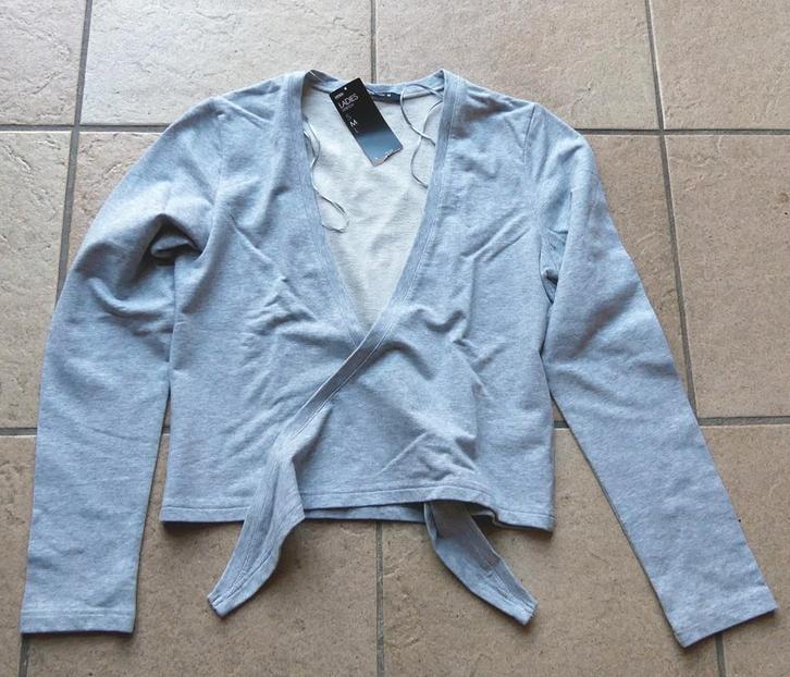 Hema vest grijs wikkelvest maat M - NIEUW!, Kleding | Dames, Truien en Vesten, Nieuw, Maat 38/40 (M), Grijs, Ophalen of Verzenden