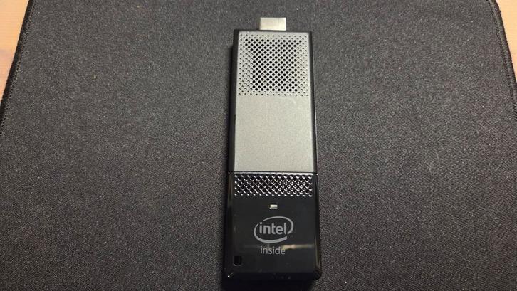 Intel Compute Stick - Mini PC STK1AW32SC, Computers en Software, Overige Computers en Software, Gebruikt, Ophalen of Verzenden