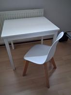 Kindertafel met stoel, Kinderen en Baby's, Kinderkamer | Tafels en Stoelen, Ophalen, Zo goed als nieuw, Tafel(s) en Stoel(en)