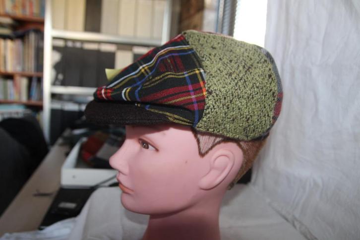 Platte pet Patchwork Schotse ruit  Uniek Kerst-Sint nr. 11, Kleding | Heren, Hoeden en Petten, Nieuw, Pet, 57 cm (M, 7⅛ inch) of minder