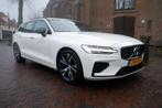 Volvo V60 T6 Twin Engine 350pk AWD Aut Plus Dark, 12 maanden, Gebruikt, 4 cilinders, Wit