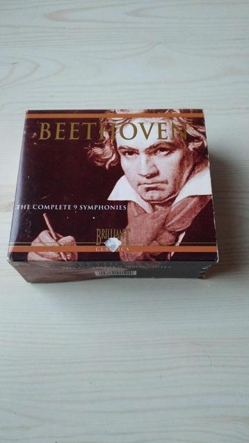 5 CD BEETHOVEN - alle 9 symfonieen - in BOX - super orkesten beschikbaar voor biedingen
