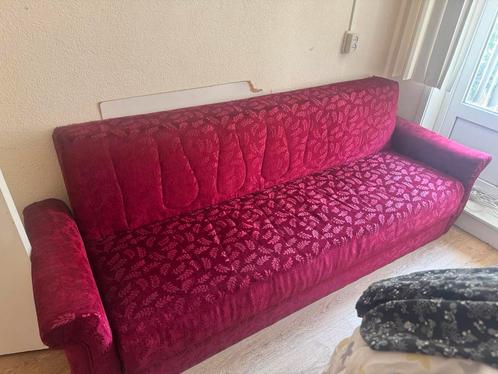 Mooi groot bordeaux rocco sofa, Huis en Inrichting, Banken | Bankstellen, Gebruikt, Rechte bank, Vierpersoons of meer, 200 tot 250 cm