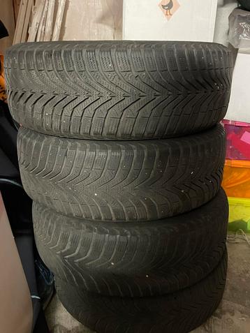 2 Vredestein banden en velgen 185/60 R14 beschikbaar voor biedingen