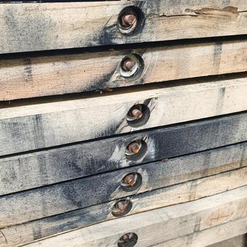 XL Eiken stamtafel, Industriele balken tafels massief beschikbaar voor biedingen