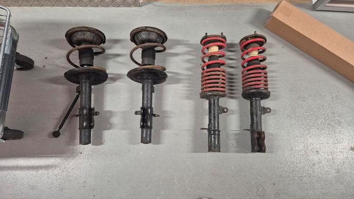 Toyota MR2 SW20 - Originele Schokbrekers, Auto-onderdelen, Ophanging en Onderstel, Toyota, Gebruikt, Ophalen of Verzenden