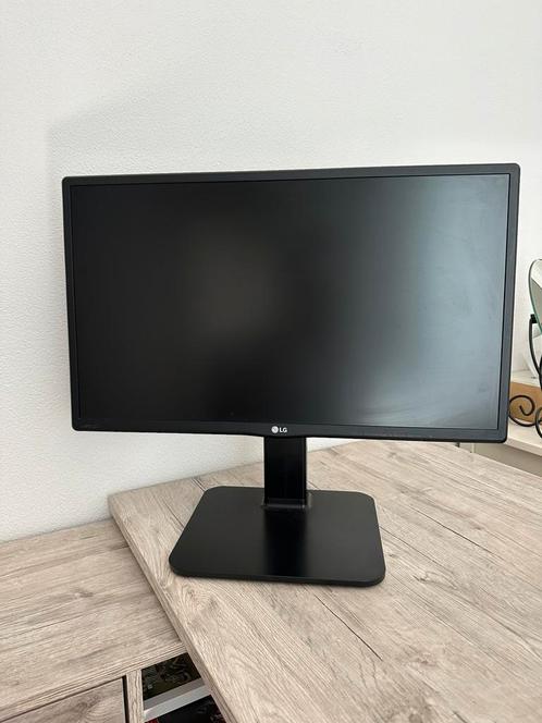 LG scherm IPS/Full HD 24 inch in goede staat!, Computers en Software, Monitoren, Zo goed als nieuw, 60 Hz of minder, HDMI, VGA