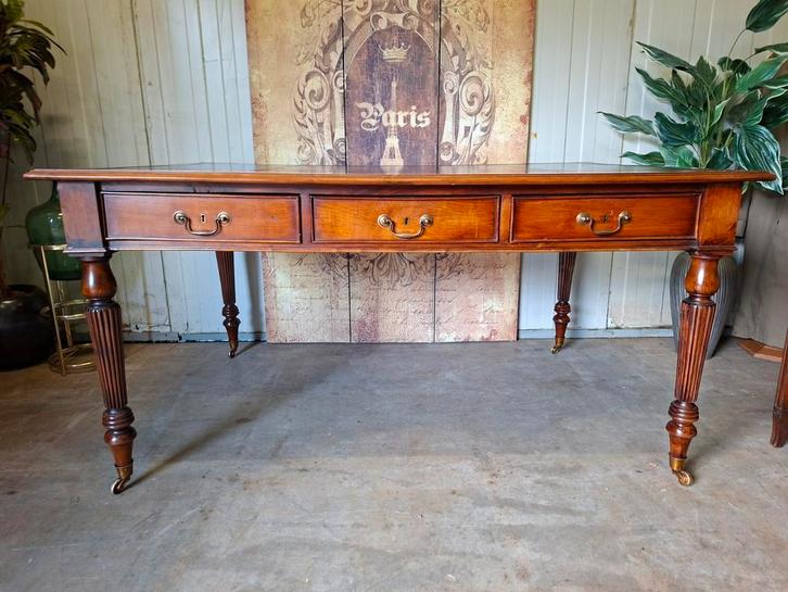 Klassieke engelse schrijftafel, partnerdesk, dubbelzijdig, Antiek en Kunst, Antiek | Meubels | Tafels, Ophalen of Verzenden