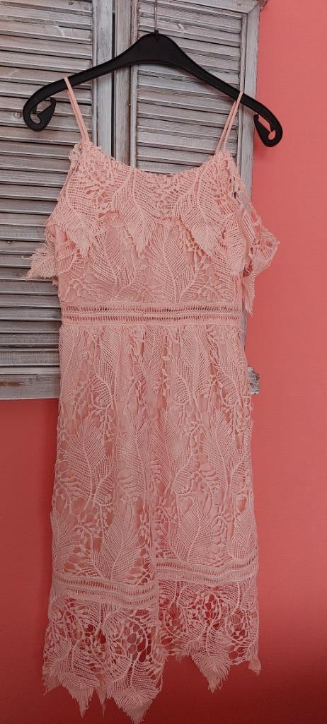 Prachtige roze jurk - nieuw, Kleding | Dames, Jurken, Nieuw, Maat 36 (S), Roze, Onder de knie, Ophalen of Verzenden