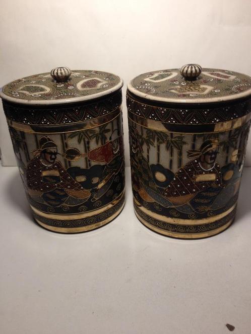 2 antieke porseleinen Japanse potten met deksel, Antiek en Kunst, Antiek | Porselein, Ophalen of Verzenden