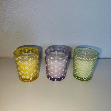 3x waxinelichtjes, kaarsjes klein pastel kleuren decoratie beschikbaar voor biedingen