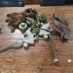 2 x gasmasker koude oorlog, Verzamelen, Militaria | Algemeen, Ophalen of Verzenden
