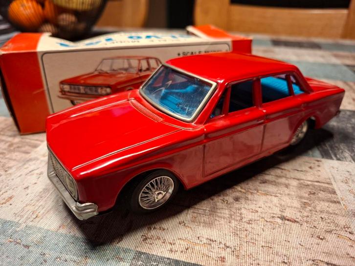 Volvo 144 van Bandai, Hobby en Vrije tijd, Modelauto's | 1:24, Zo goed als nieuw, Ophalen of Verzenden