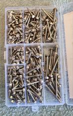 Doosje verschillende schroeven in assortiment doosje, Ophalen of Verzenden, Nieuw, Minder dan 50 mm, Schroeven