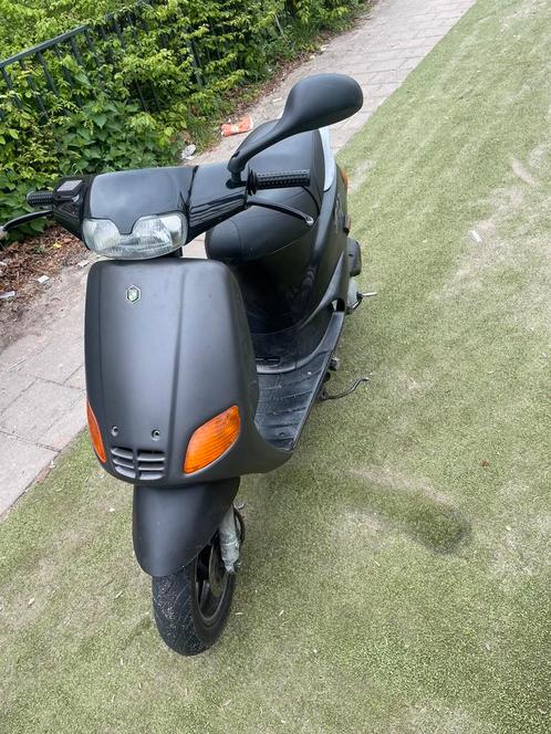 Zip type 3 brom 70 cc, Fietsen en Brommers, Scooters | Piaggio, Zo goed als nieuw, Zip, Ophalen