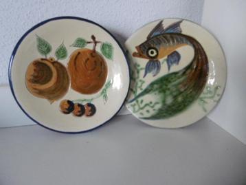 2 schitterende vintage Puidgemont wand borden, gesigneerd beschikbaar voor biedingen