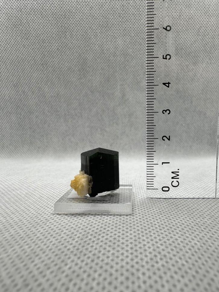 Green cap toermalijn, Verzamelen, Mineralen en Fossielen, Mineraal, Ophalen of Verzenden