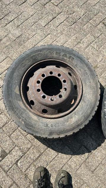 Vrachtwagen banden 265/70r 19,5 beschikbaar voor biedingen