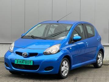 Toyota Aygo 1.0 12V Vvt-i 5DRS 2010 Blauw Nw APK beschikbaar voor biedingen
