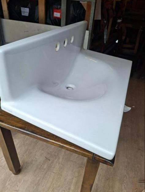 Villeroy & Boch Wastafel + Kranen, Doe-het-zelf en Verbouw, Sanitair, Gebruikt, Wastafel, Chroom, Ophalen