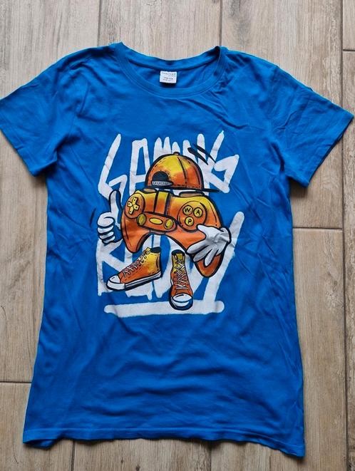 170/176 Turkoois shirt met gave graffiti print, Kinderen en Baby's, Kinderkleding | Maat 170, Zo goed als nieuw, Shirt of Longsleeve