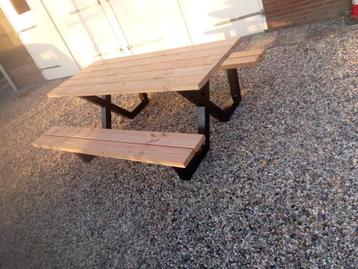 Picknicktafel  beschikbaar voor biedingen