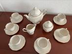 Winterburg servies, beige met gouden randje, Antiek en Kunst, Antiek | Servies compleet, Ophalen of Verzenden