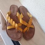 Lazamani prachtige gele leren slippers maat 39, Ophalen of Verzenden, Zo goed als nieuw, Geel