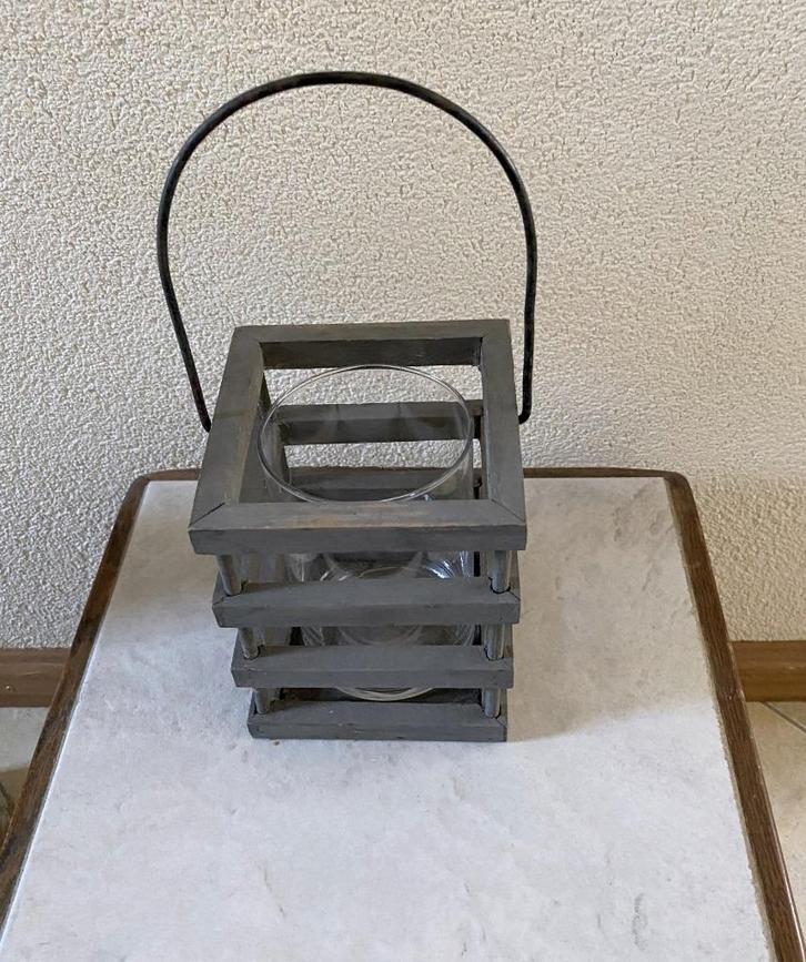 retro waxinelichthouder hout glas houten windlicht /lantaarn, Huis en Inrichting, Woonaccessoires | Kandelaars en Kaarsen, Zo goed als nieuw