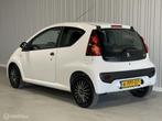 Peugeot 107 1.0 Access Accent, Auto's, Peugeot, Voorwielaandrijving, Euro 5, Stof, Gebruikt
