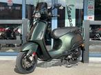 Vespa Sprint cobra green 5446 KM BJ. 5-2020, Ophalen, Overige modellen, Maximaal 45 km/u, Zo goed als nieuw