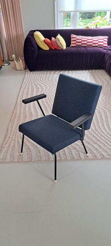 Gispen stoel Wim Rietveld 1401/415 beschikbaar voor biedingen