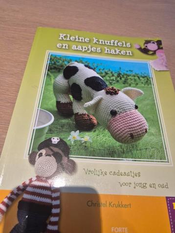 christel krukkert, gesigneerd kleine knuffels en aapjes beschikbaar voor biedingen